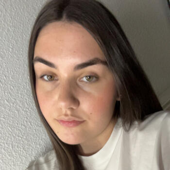 Baby-sitter Villeneuve-sur-Lot: Lea