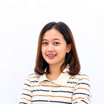 Babysitter Tangerang: Yoan