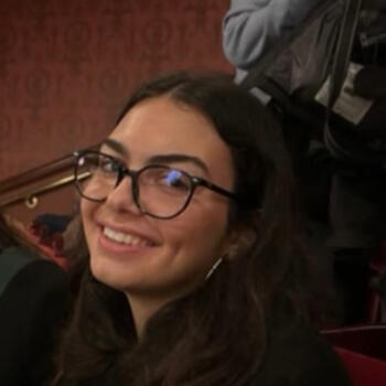 Babysitter in London: Anya