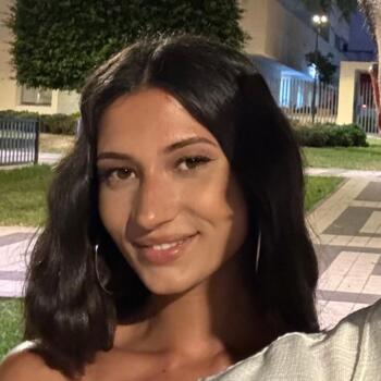 Canguro en Estación de Cártama: Rosalina