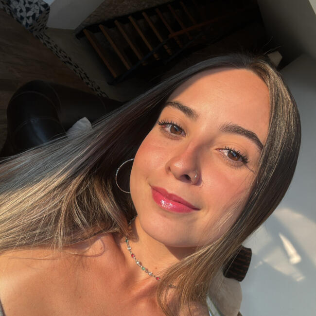 Babysitter in Lommerange: Ana Carolina