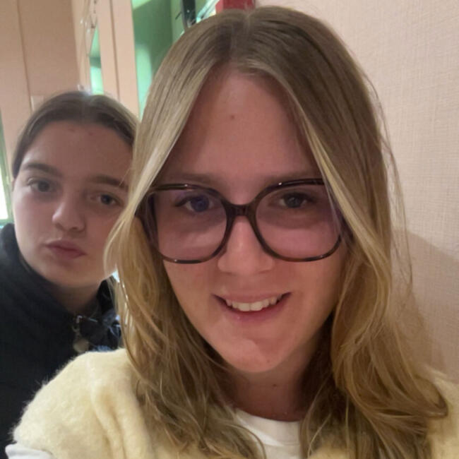 Babysitter in Mortagne-au-Perche: Leyla