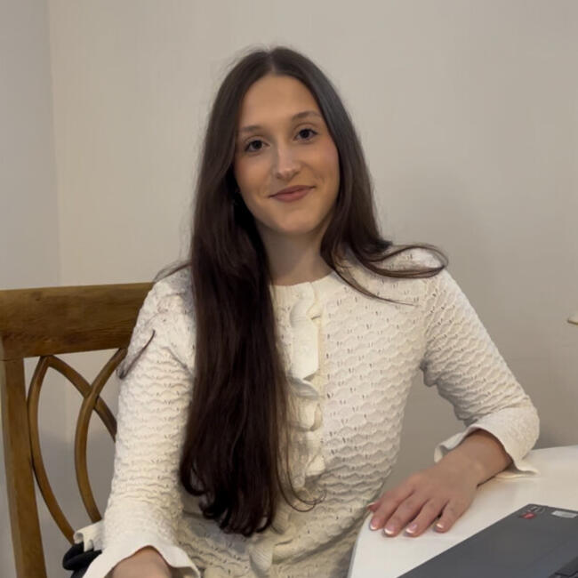 Babysitter in Ljubljana: Žana