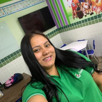 Babysitter Sintra: Larissa