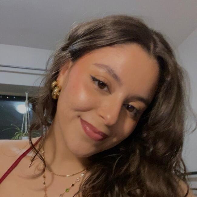 Baby-sitter in Hamilton: Maria