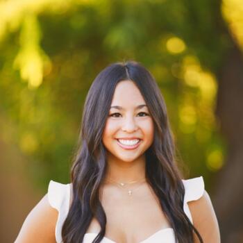 Babysitter in Chandler: Aia