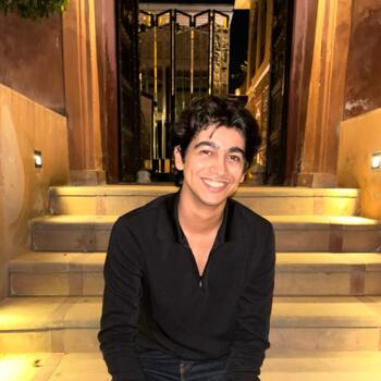 Babysitter in Milan: Jai Aditya