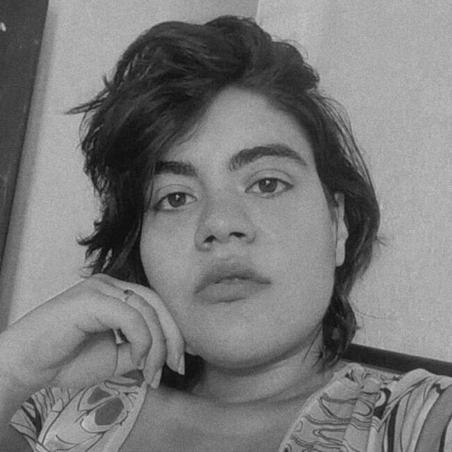 Emprego de babá em Belo Horizonte: Loren