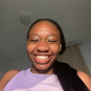 Babysitter in Kanata: Euphrasie