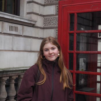 Babysitter in Paris: Maidi