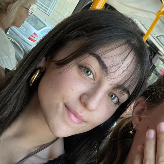 Canguro en Alhaurín de la Torre: Jazlyn