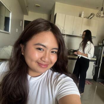 Babysitter in Cebu City: Jana