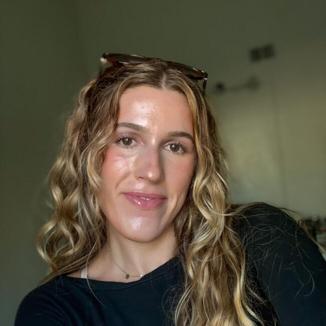 Babysitter in Fullerton: Mady