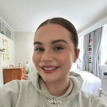 Babysitter in Wellington: Isla