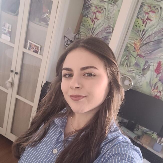 Babysitter in Saint-Amand-Montrond: Gabrielle