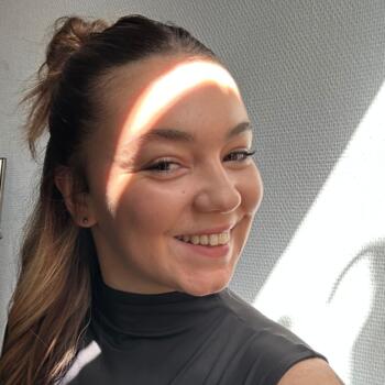 Baby-sitter à Villefranche-de-Rouergue: Alicia