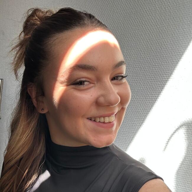 Baby-sitter à Villefranche-de-Rouergue: Alicia