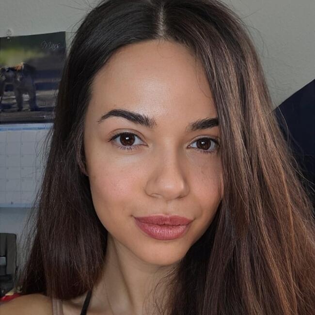 Maman de jour à Gimel: Cláudia