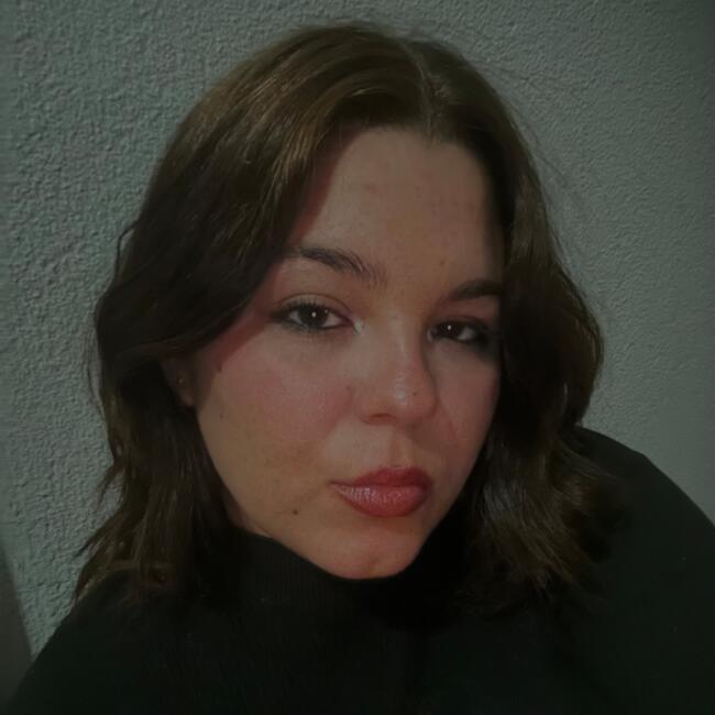 Babysitter em Runa: Luciana