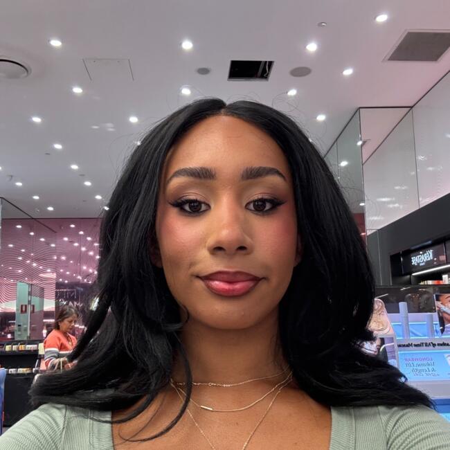 Babysitter in Sydney: Ebony