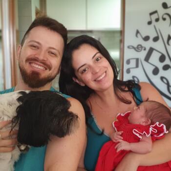 Emprego de babá em Brasília: emprego de babá Daniella