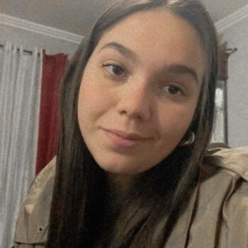 Babysitter em Ponta Delgada: Daniela