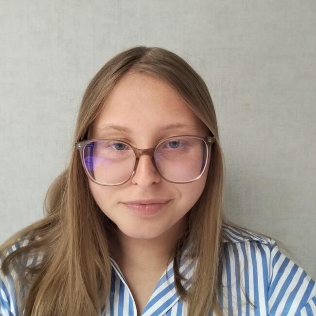 Babysitter in Gerpinnes: Laura