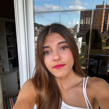 Niñera en Barcelona: Estela