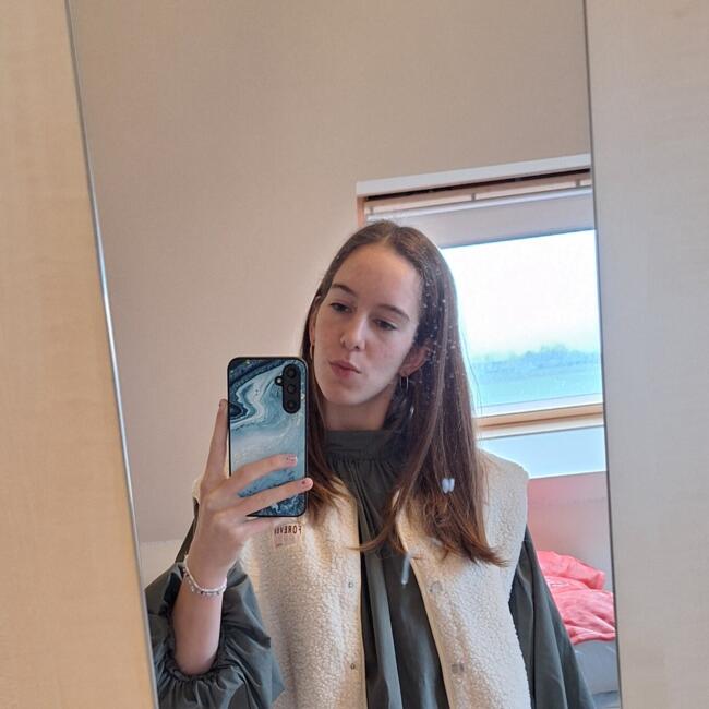 Babysitter in Reninge: Amelie