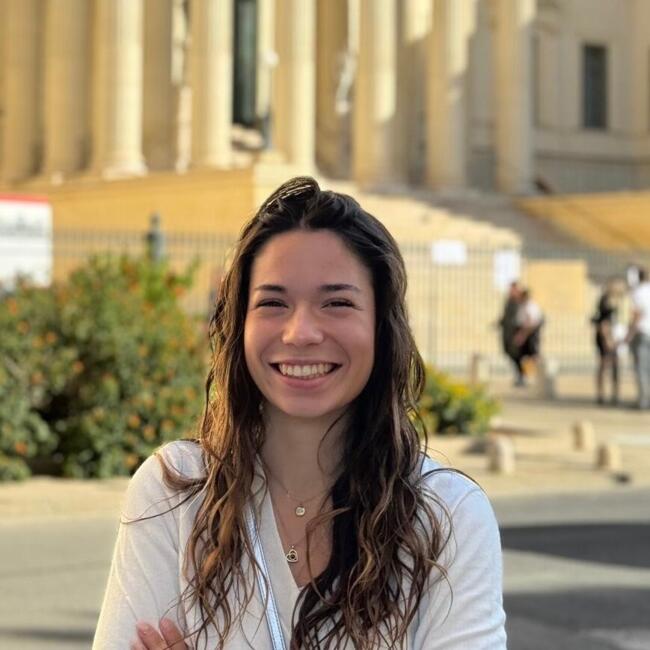 Babysitter in Montélimar: Adèle