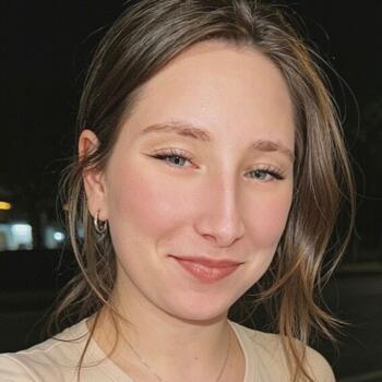 Babysitter in Oyonnax: Melanie