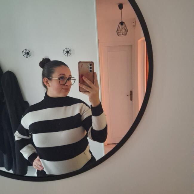 Babysitter in Sermaises: Abigail