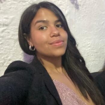 Babysitter in Montevideo: Elizabeth