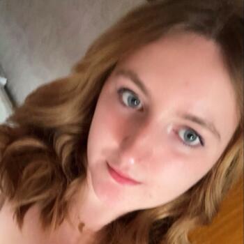 Baby-sitter La Bouille: Lauryne