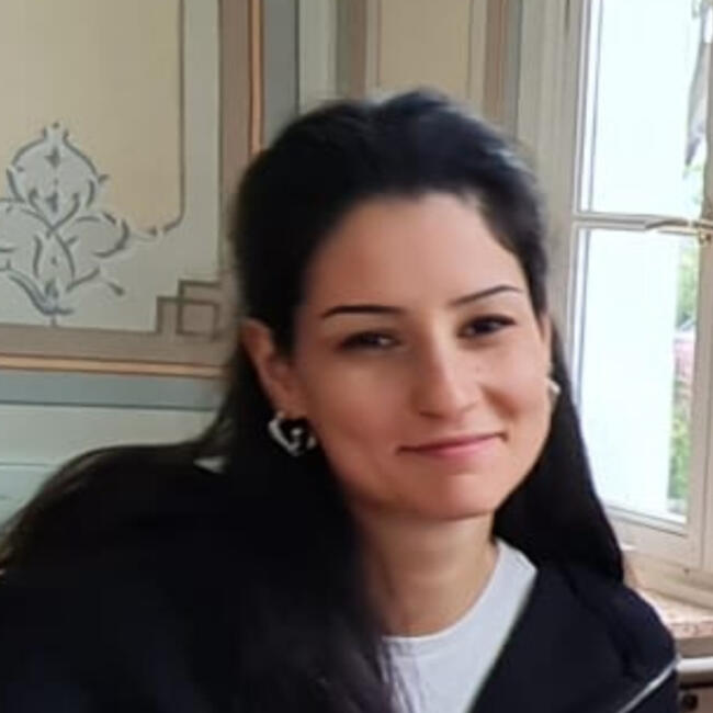 Babysitter in Istanbul: Elif