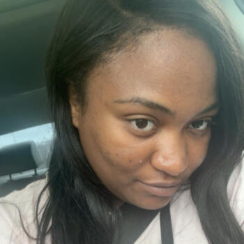 Babysitter in Buffalo: Taylor Jamie