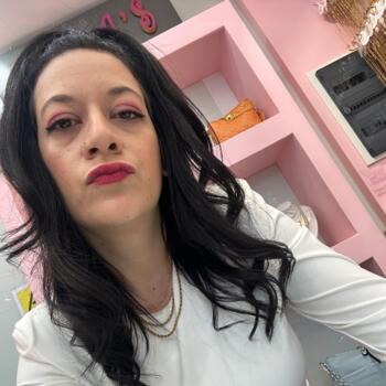 Babysitter στην περιοχή Περιστέρι: Χαρά