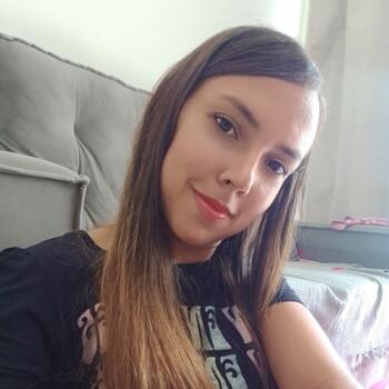 Babysitter in Salvador: Jaciele