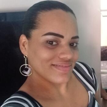 Babá em Salvador: Aline