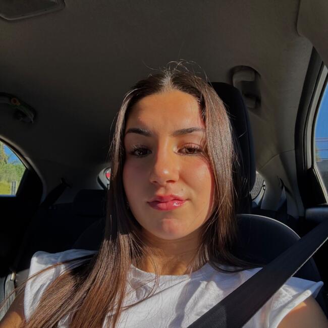 Babysitter em Boliqueime: Viviana