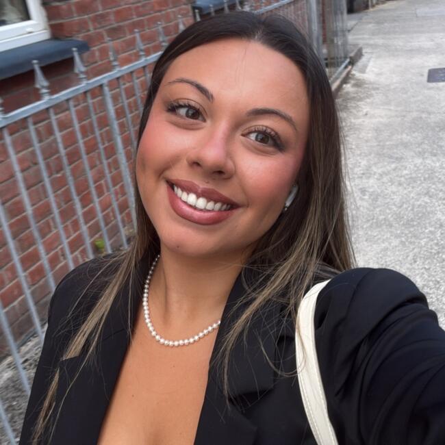 Babysitter in Dublin: Nadine