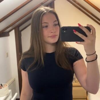 Babysitter in Nivelles: Angie