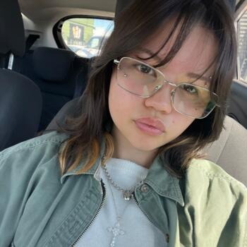 Babysitter in Eureka: Sophia