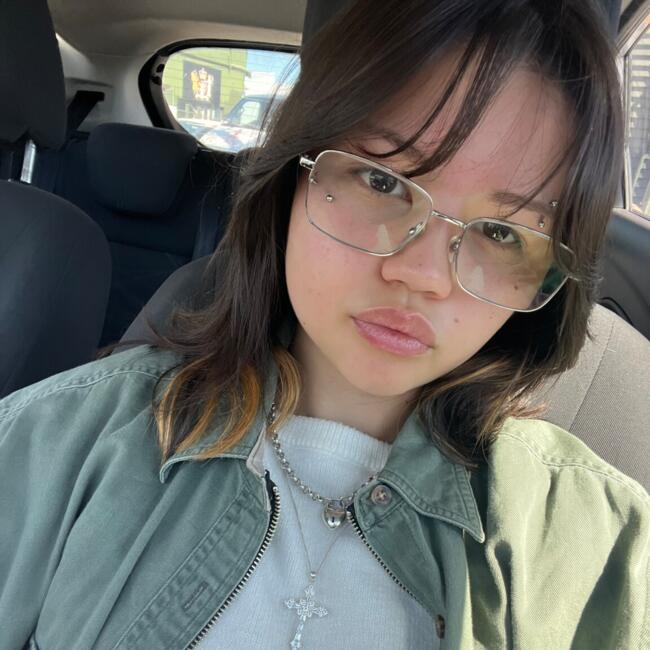 Babysitter in Eureka: Sophia