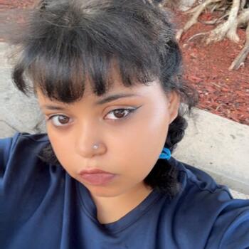 Babysitter in Gurabo: Kiara