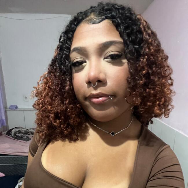 Babysitter in Juiz de Fora: Brenda