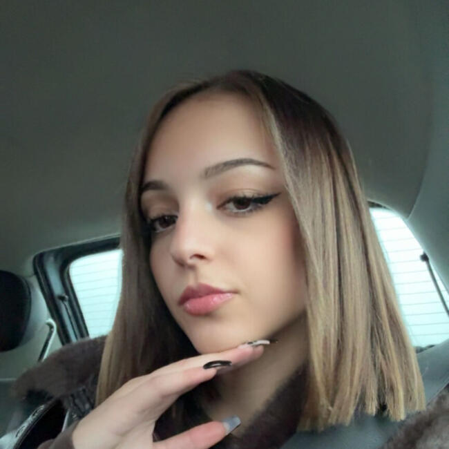 Babysitter in Charleroi: Bianka