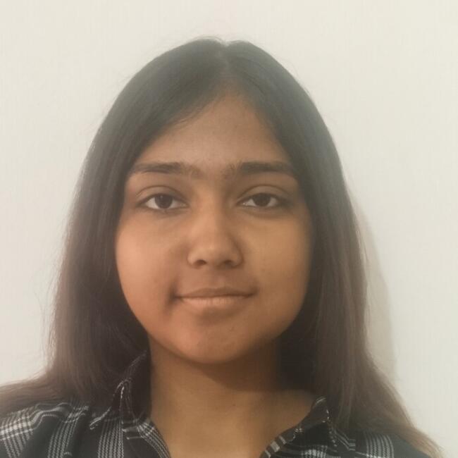 Babysitter in Pune: Sakshi