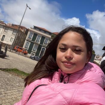 Babysitter em Porto: Anna