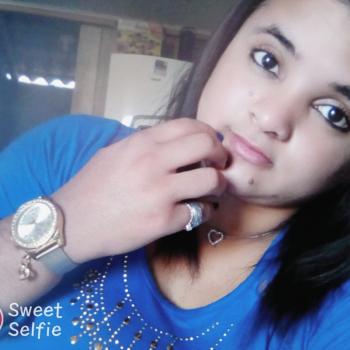 Babá Goiânia: Jeniffer